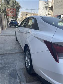 هیوندای ئەلەنترا